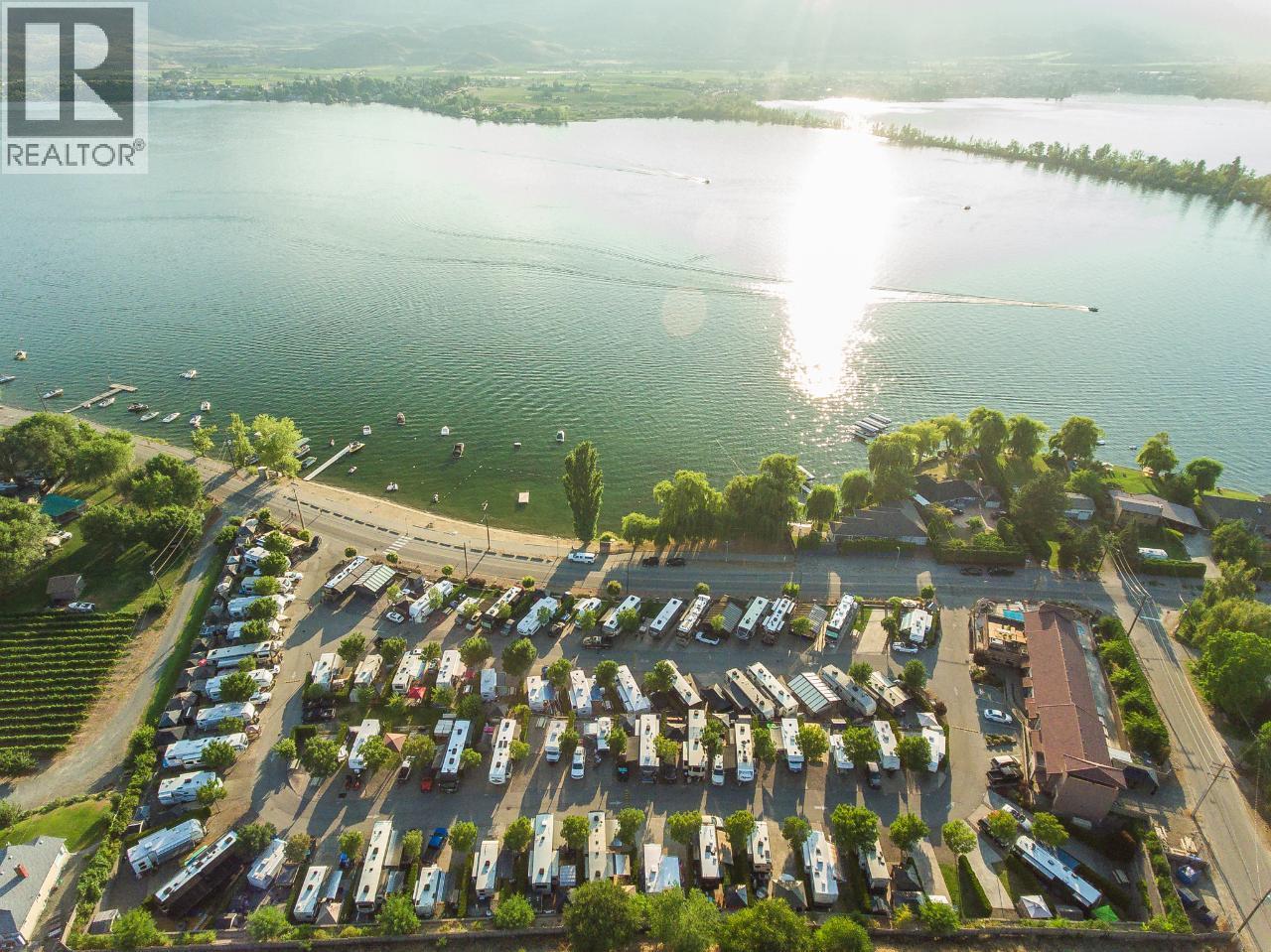 Picture for Unit #47, 3207 LAKESHORE  Drive