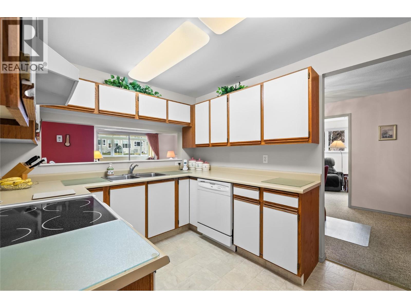 Picture for Unit #37, 1045 Sutherland  Avenue