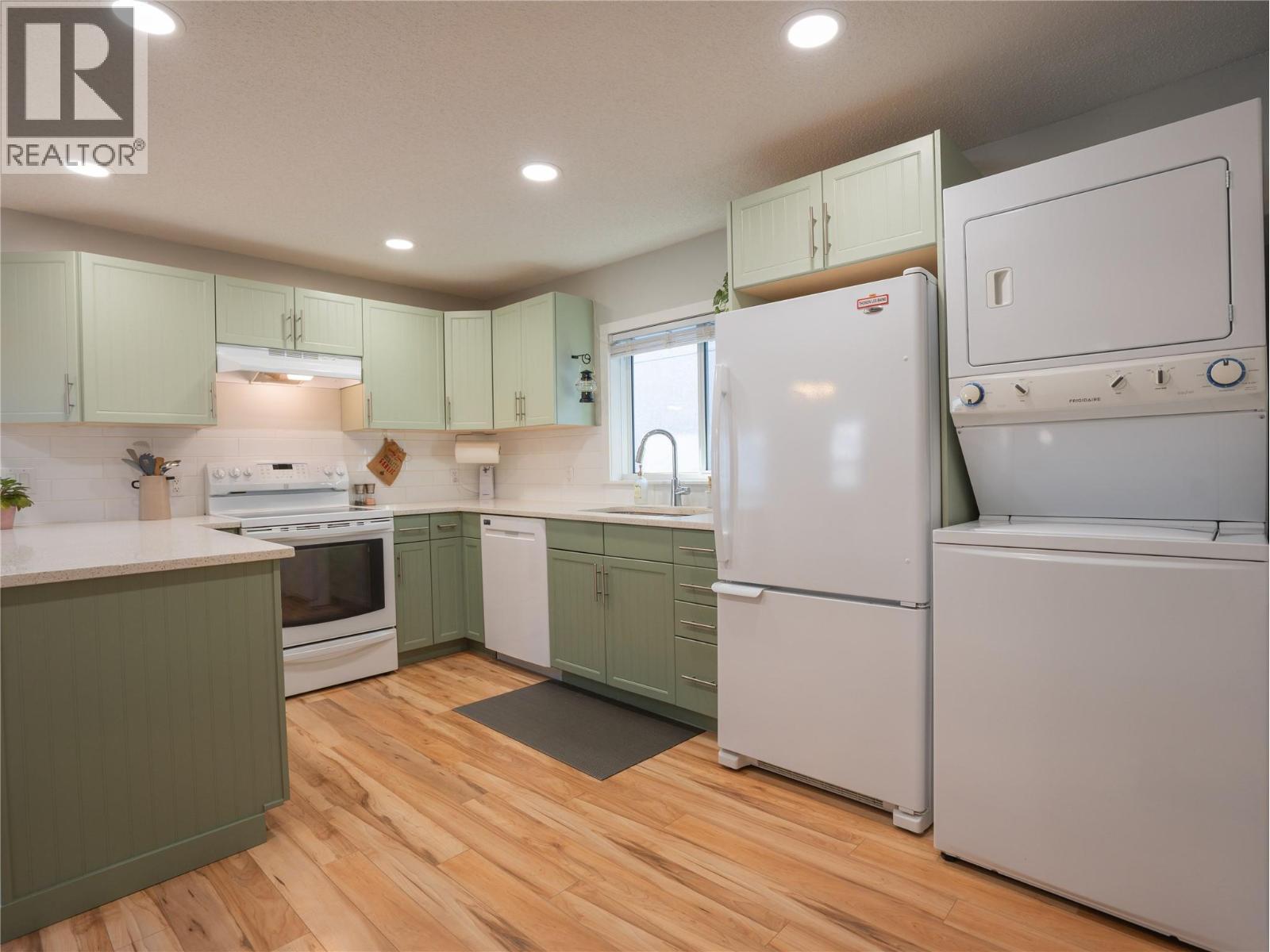 Picture for 505 Rene  Avenue