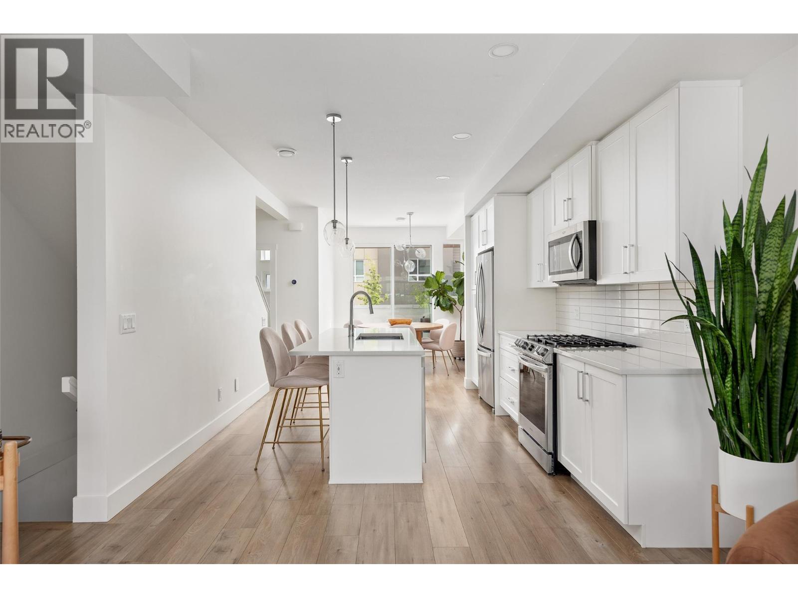 Picture for Unit #4, 720 Valley  Road