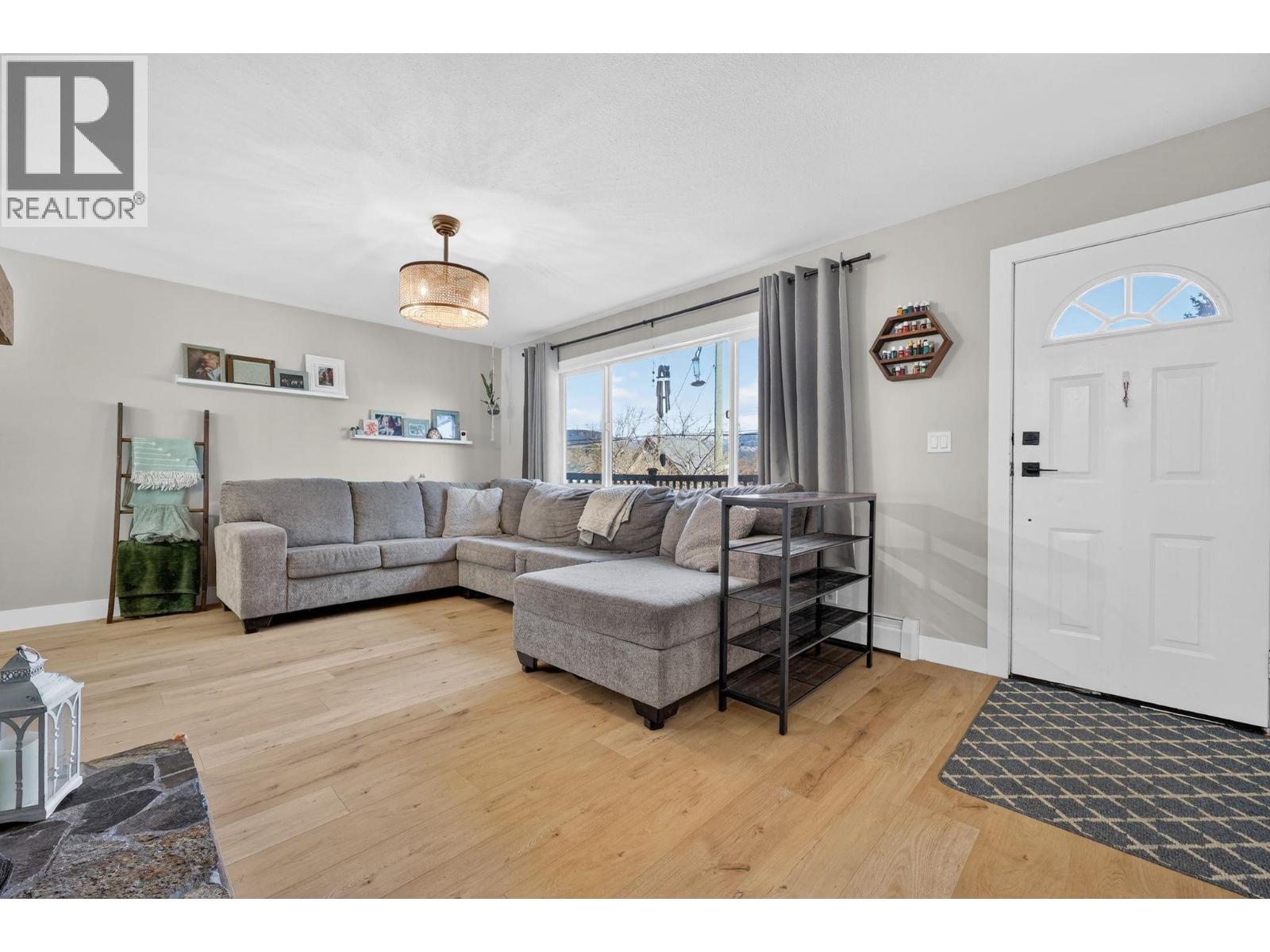 Picture for 7312 Fintry Delta  Road