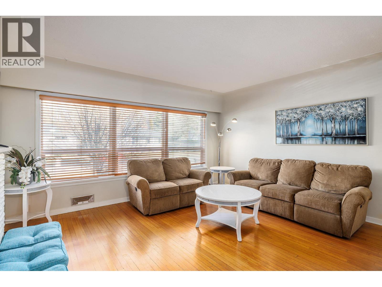 Picture for 751 Saucier  Avenue