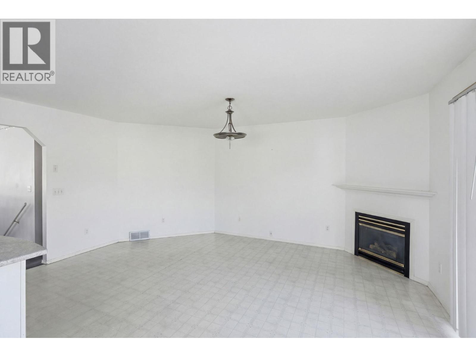 Picture for 424 McLennan McLennan  Crescent