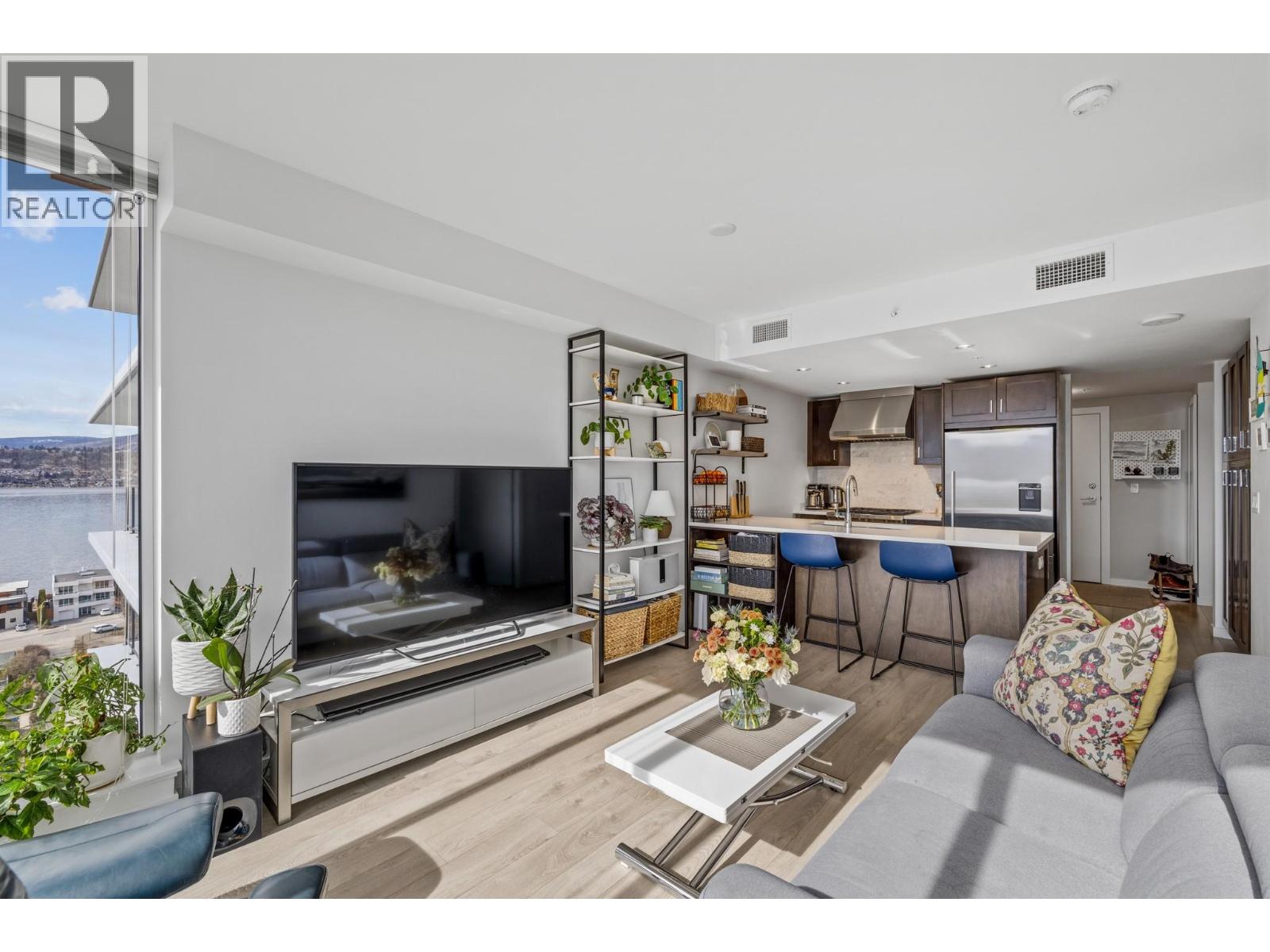 Picture for Unit #1204, 485 Groves  Avenue