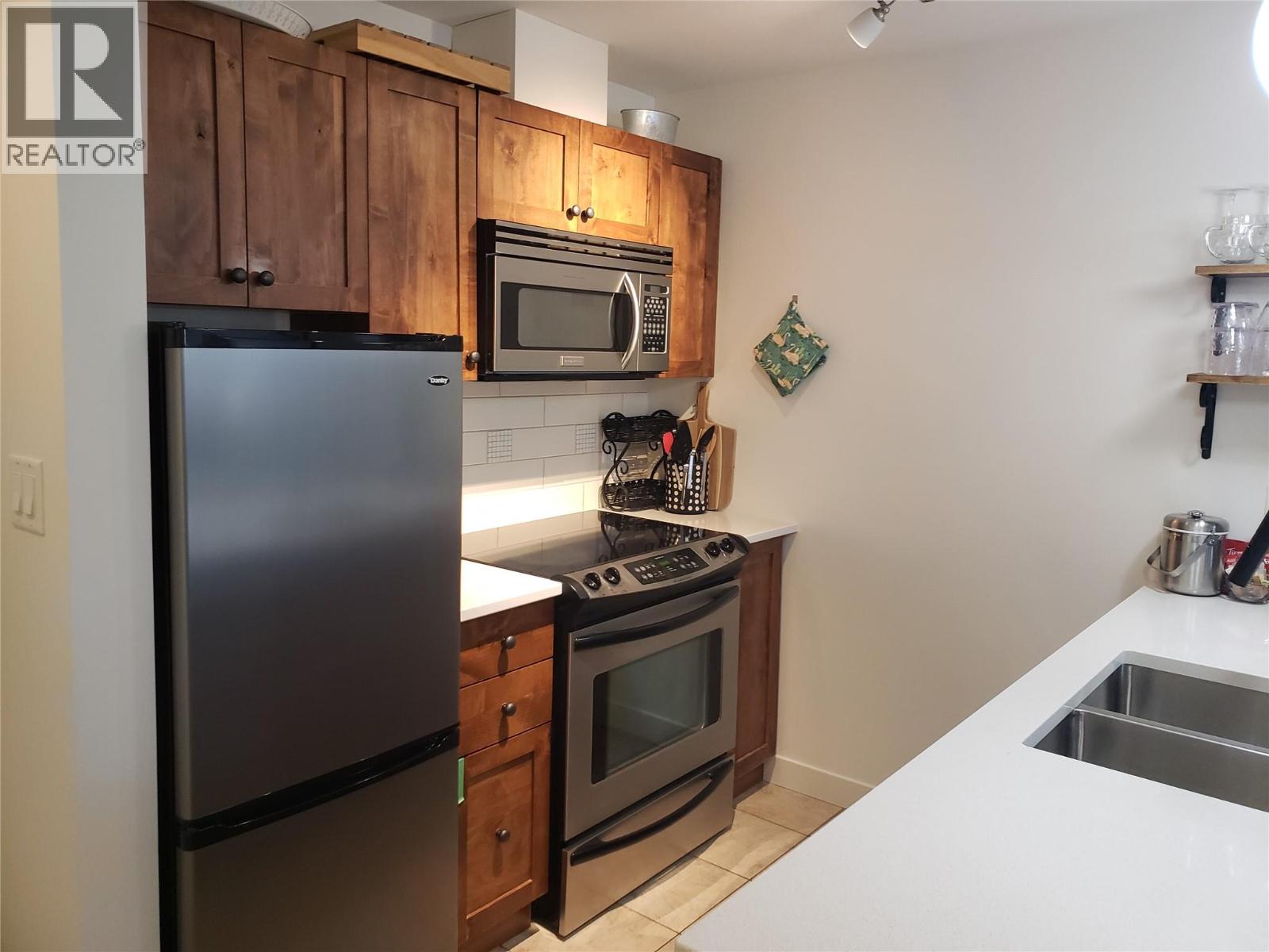 Picture for Unit #329, 4200 LAKESHORE  Drive