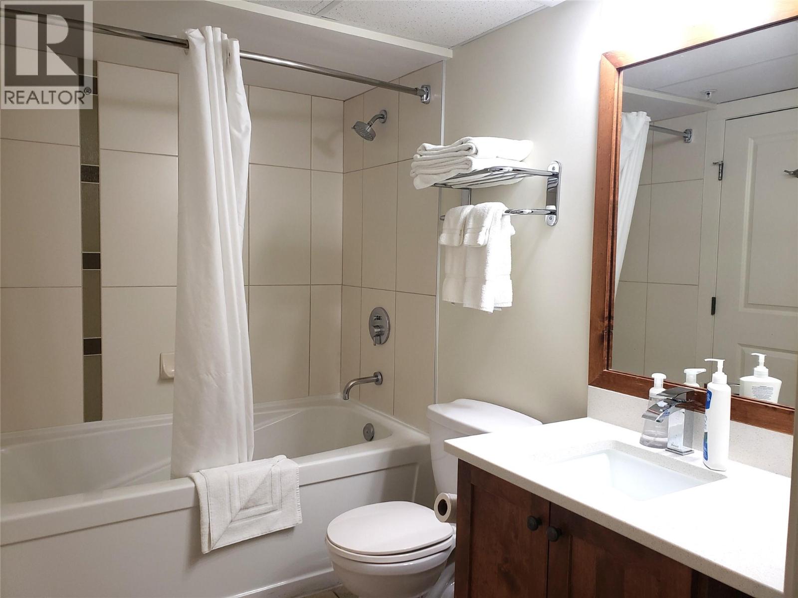 Picture for Unit #329, 4200 LAKESHORE  Drive