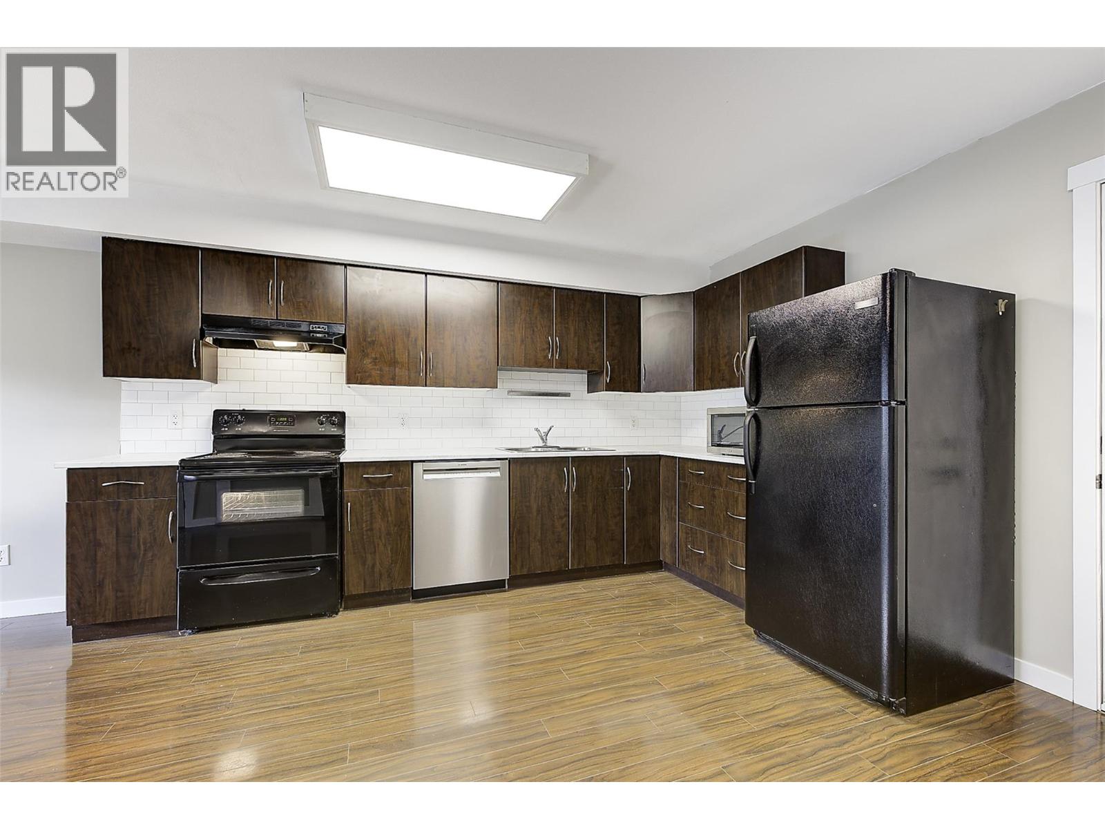 Picture for Unit #202, 1483 Glenmore  RoadN