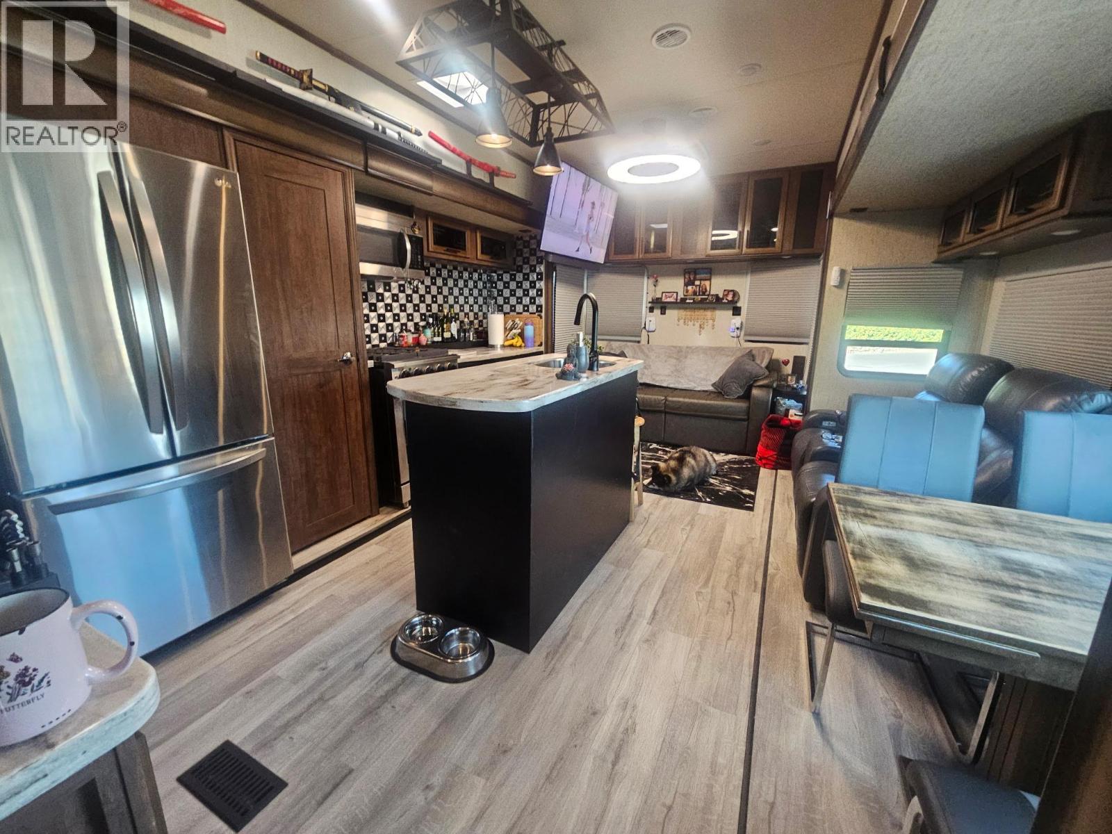 Picture for Unit #386, 415 Commonwealth  Road