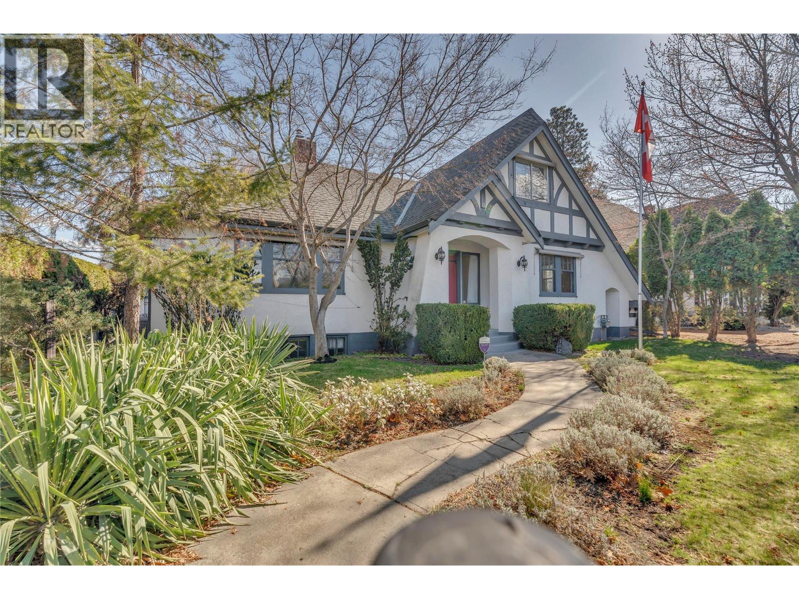 Picture for 702 Winnipeg  Street