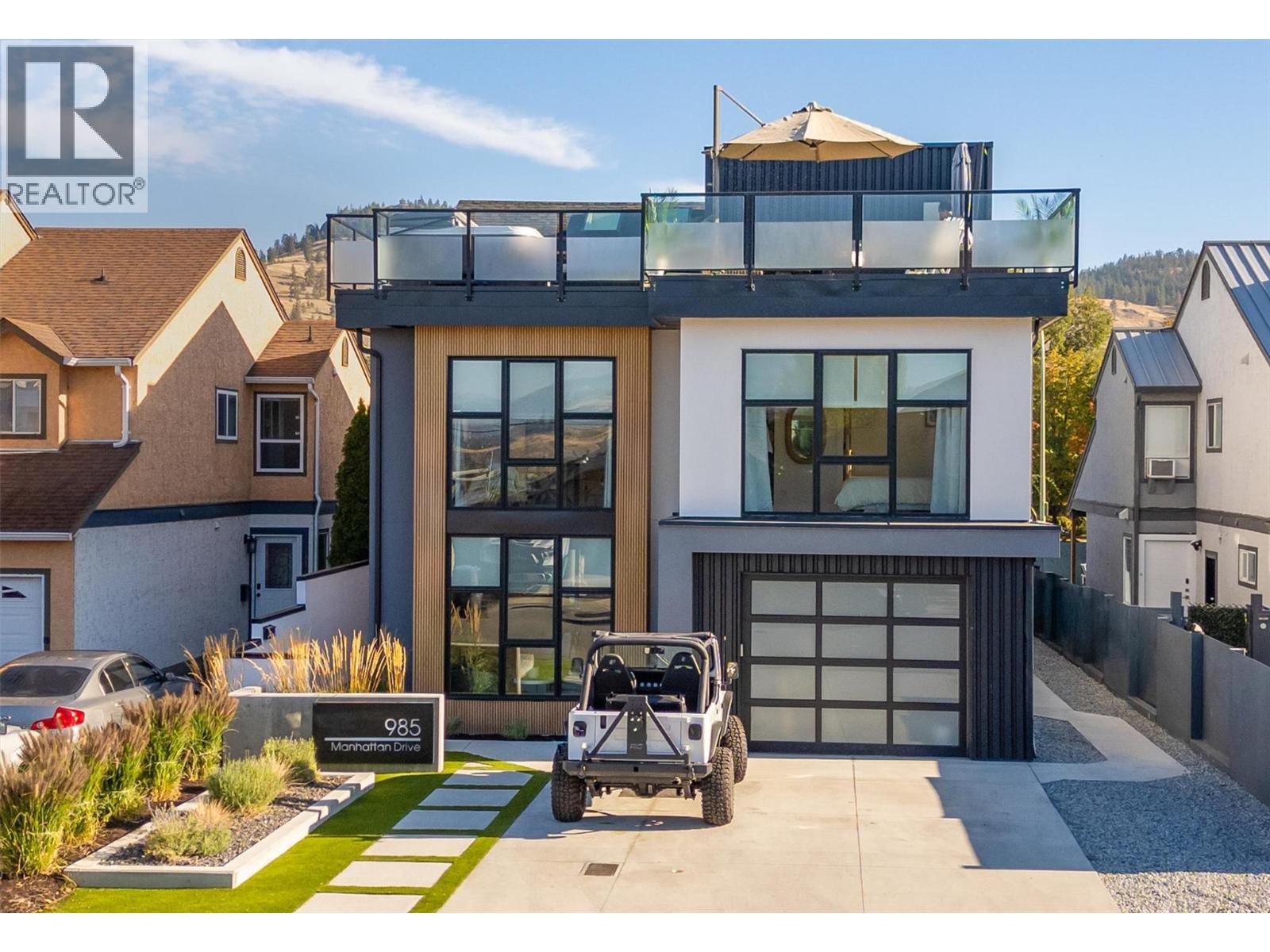 Picture for 985 Manhattan  Drive