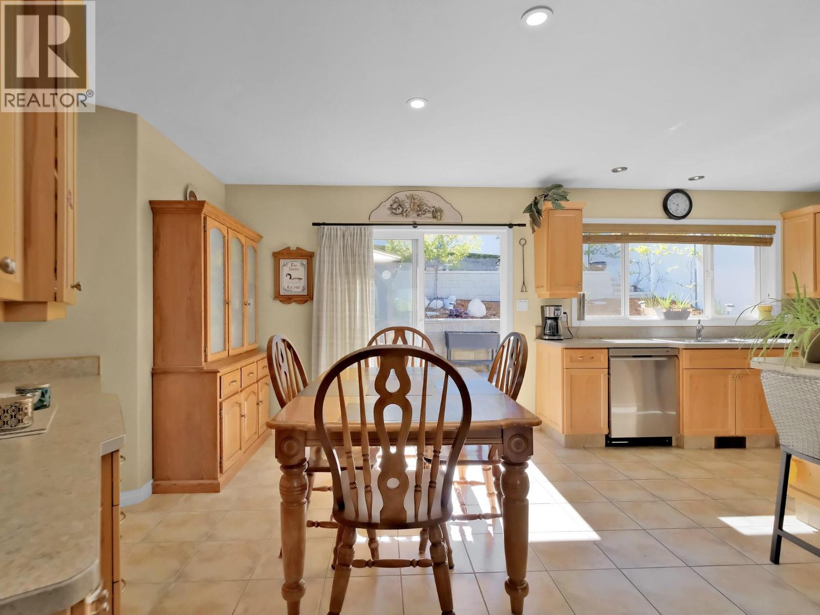 Picture for Unit #102, 695 Pineview  Road