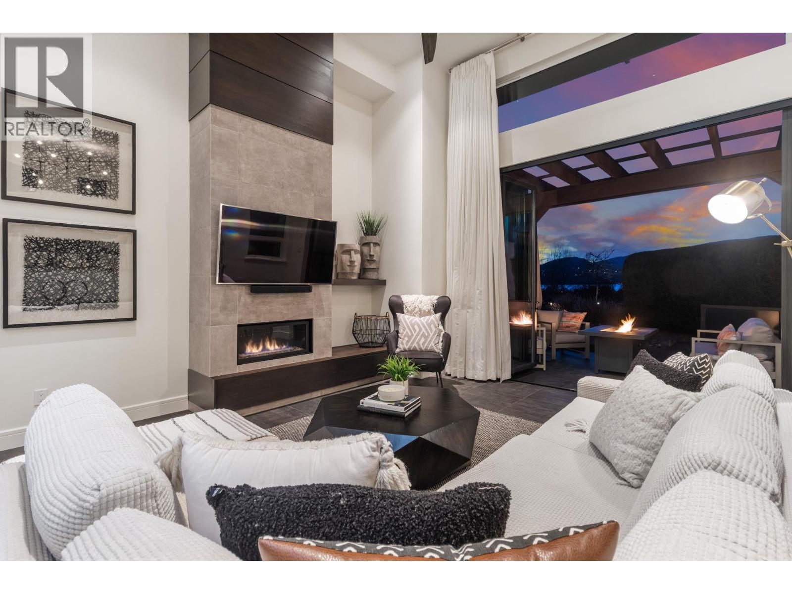 Picture for Unit #5, 3756 Lakeshore  Road