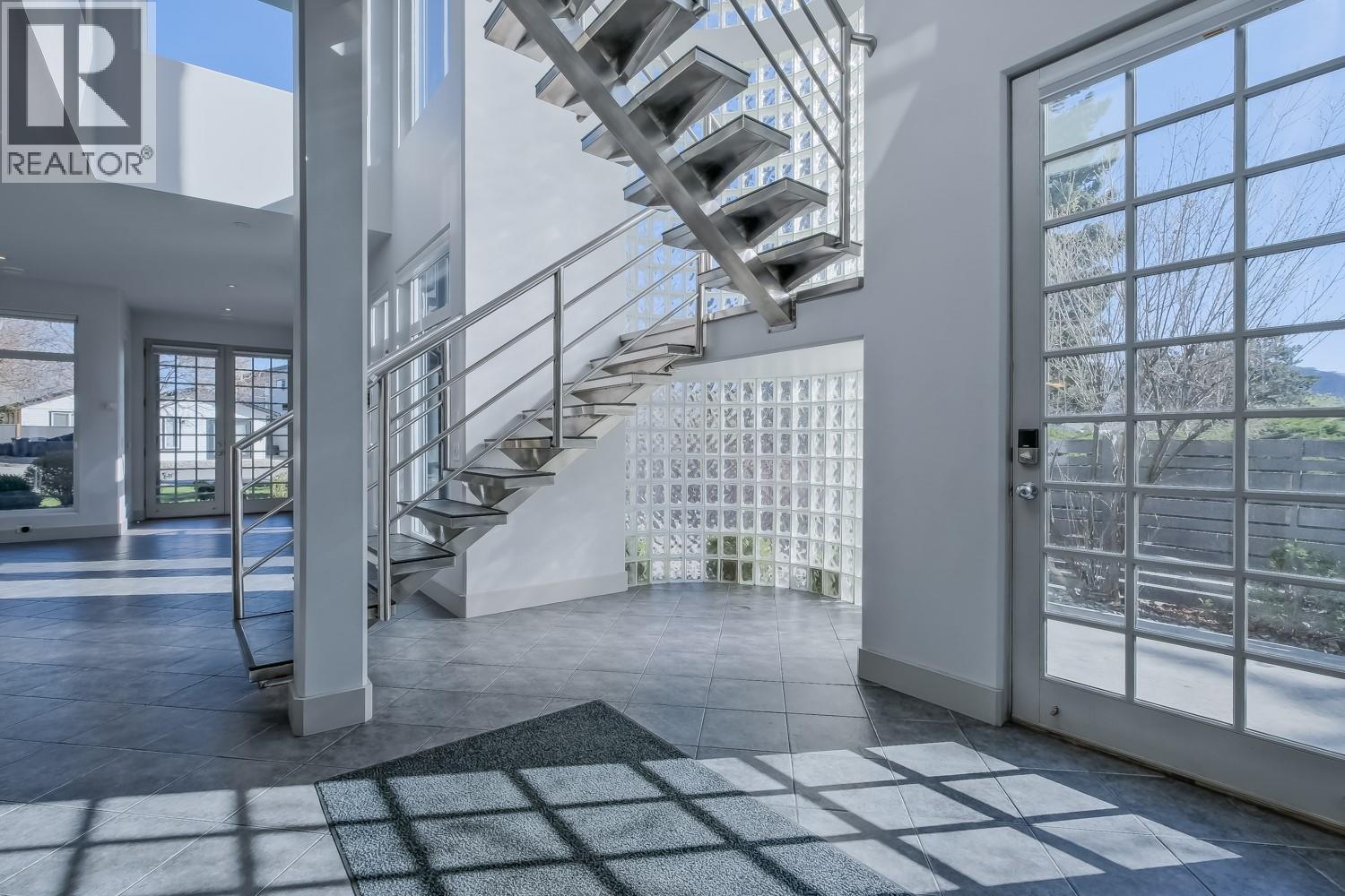 Picture for 839 Manhattan  Drive