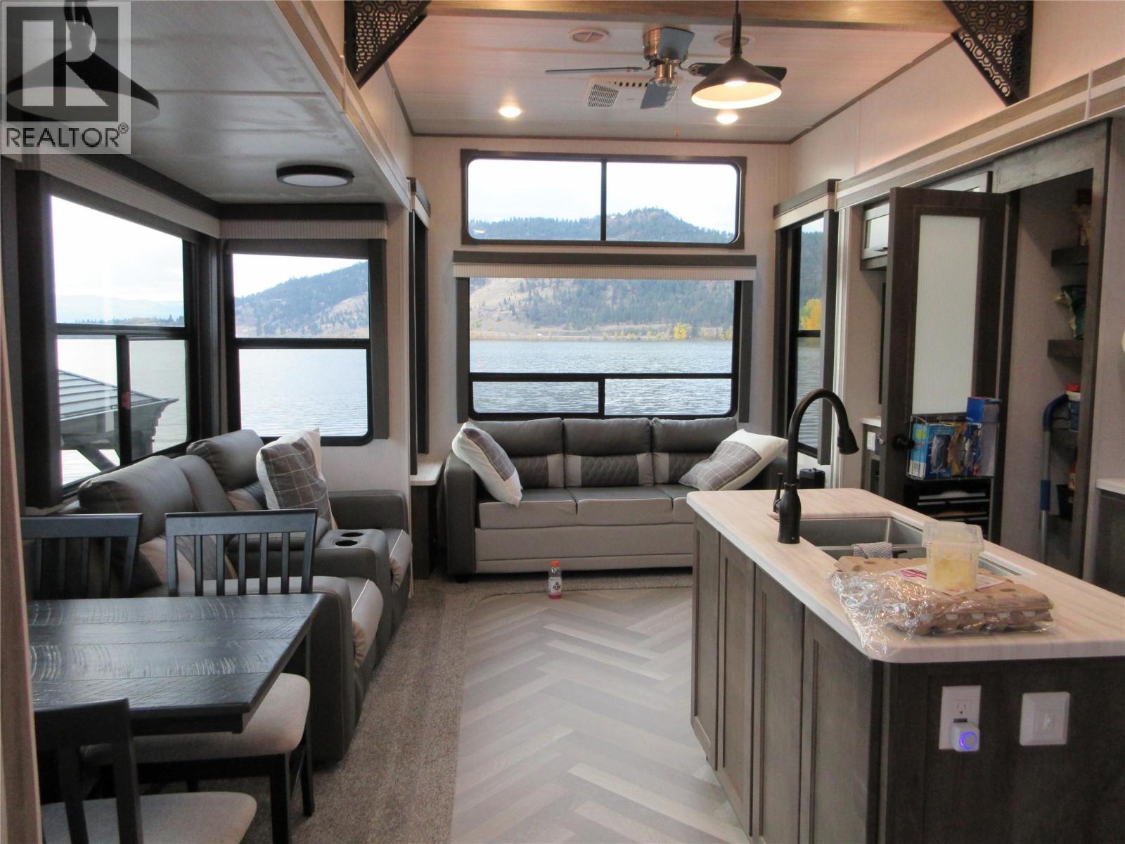 Picture for Unit #281, 415 Commonwealth  Road https://www.cirrealty.ca/reb/bc/5/10354375_12.jpg