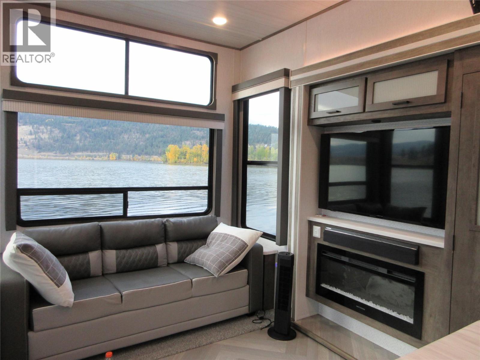 Picture for Unit #281, 415 Commonwealth  Road https://www.cirrealty.ca/reb/bc/5/10354375_14.jpg