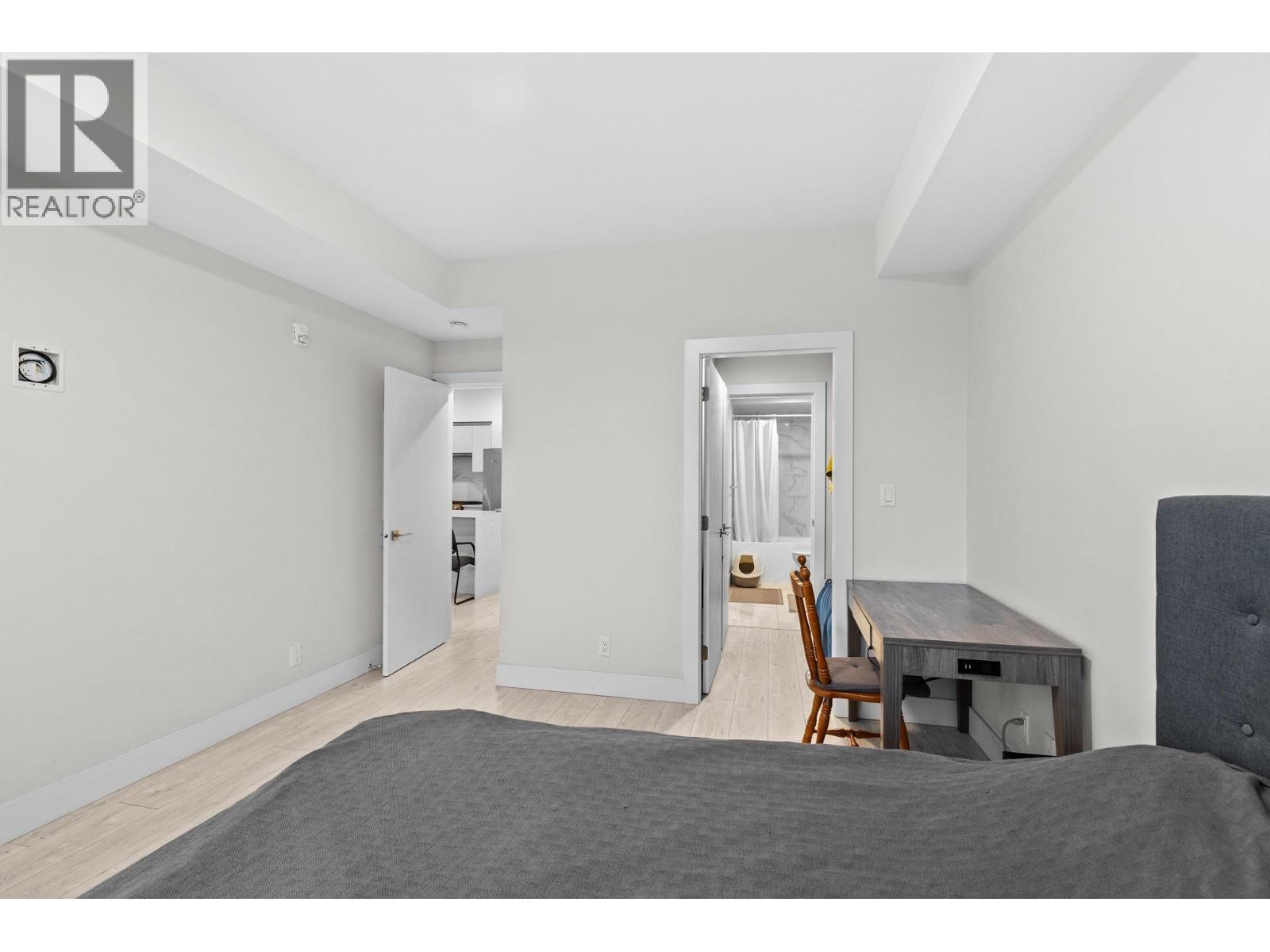 Picture for Unit #311, 1925 Enterprise  Way https://www.cirrealty.ca/reb/bc/5/10357835_13.jpg