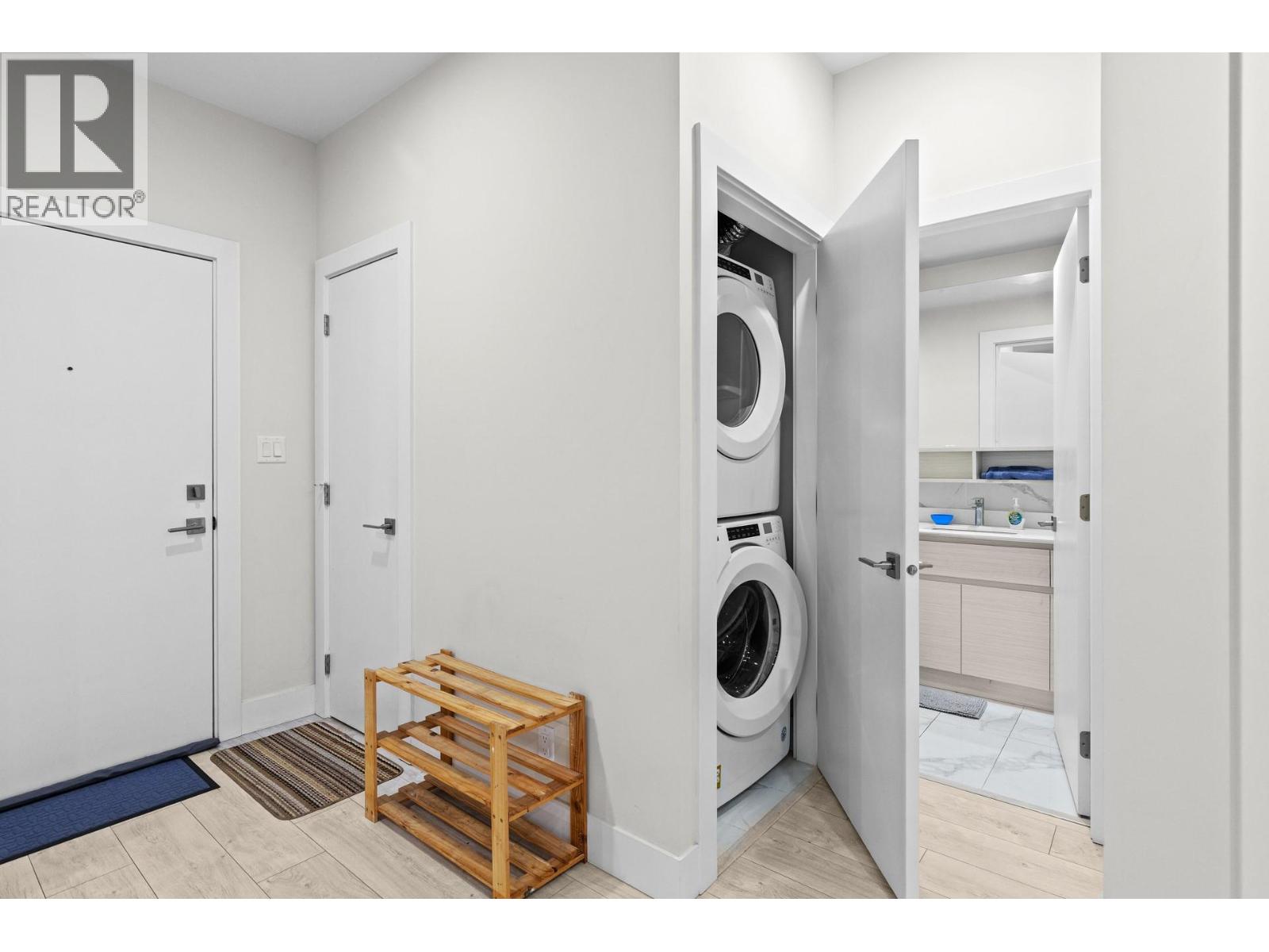 Picture for Unit #311, 1925 Enterprise  Way https://www.cirrealty.ca/reb/bc/5/10357835_18.jpg