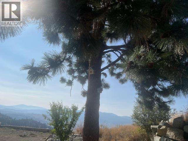 Picture for 415 MULE DEER  Drive https://www.cirrealty.ca/reb/bc/5/10363185_29.jpg