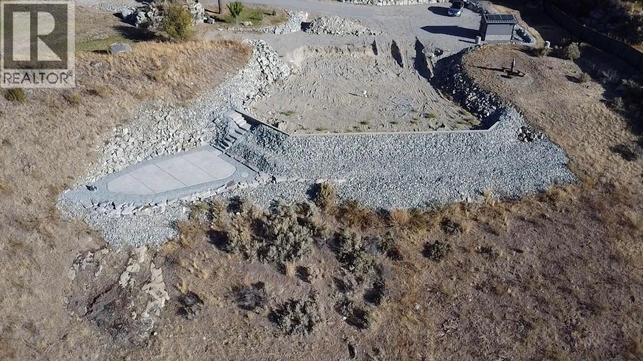 Picture for 415 MULE DEER  Drive https://www.cirrealty.ca/reb/bc/5/10363185_34.jpg