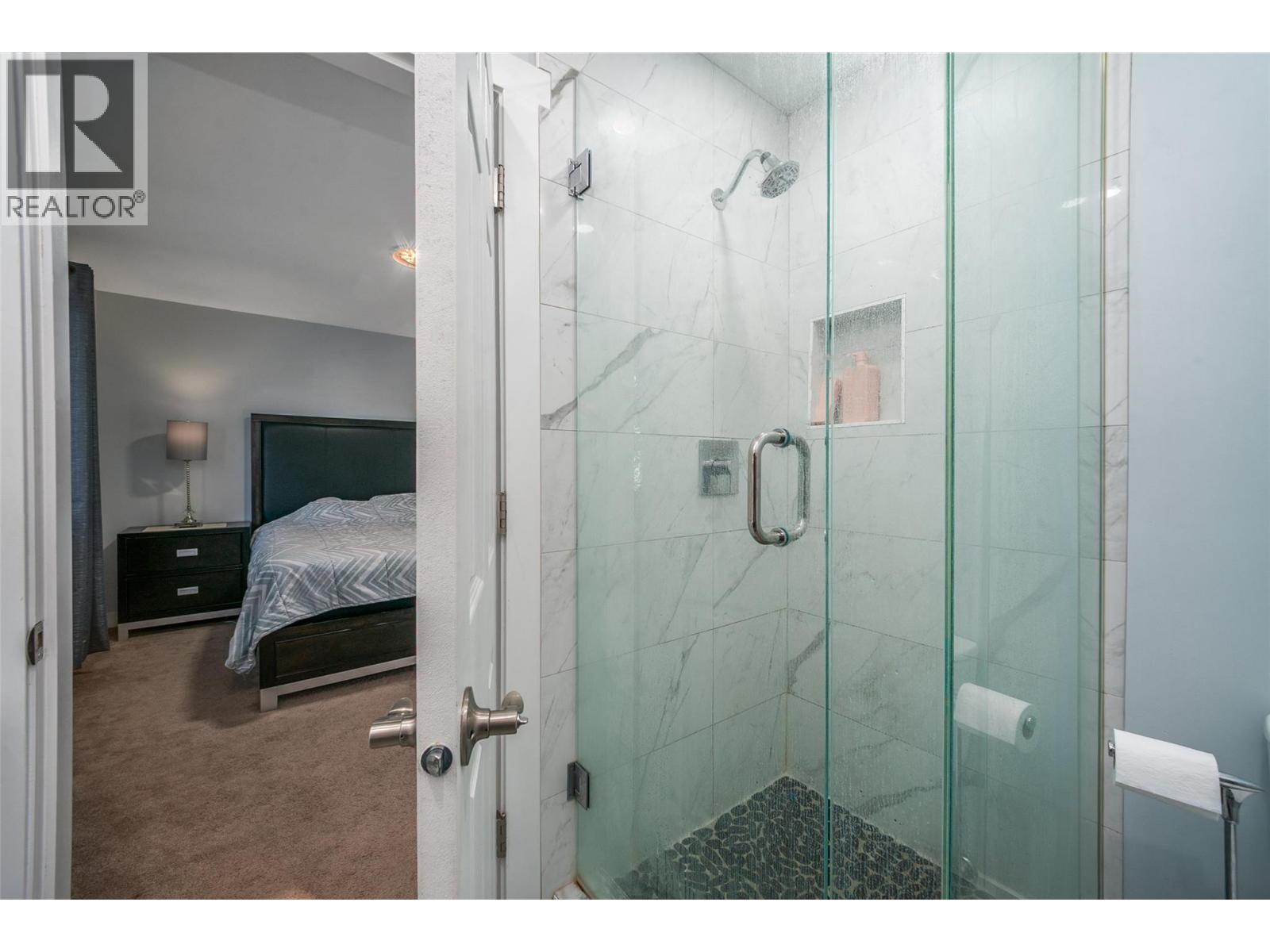 Picture for 320 Prior  RoadN https://www.cirrealty.ca/reb/bc/5/10363445_17.jpg