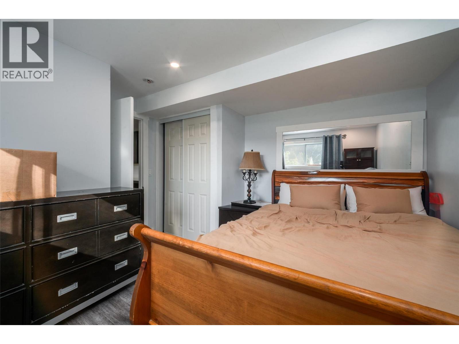 Picture for 320 Prior  RoadN https://www.cirrealty.ca/reb/bc/5/10363445_34.jpg