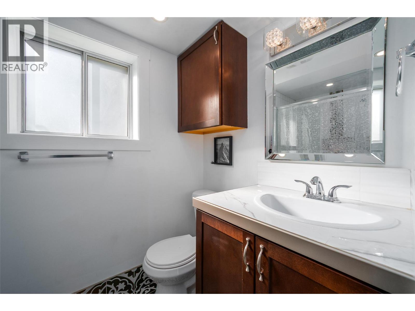 Picture for 320 Prior  RoadN https://www.cirrealty.ca/reb/bc/5/10363445_36.jpg