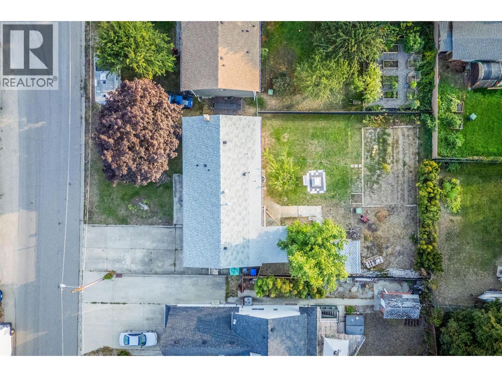 Picture for 320 Prior  RoadN https://www.cirrealty.ca/reb/bc/5/10363445_42.jpg