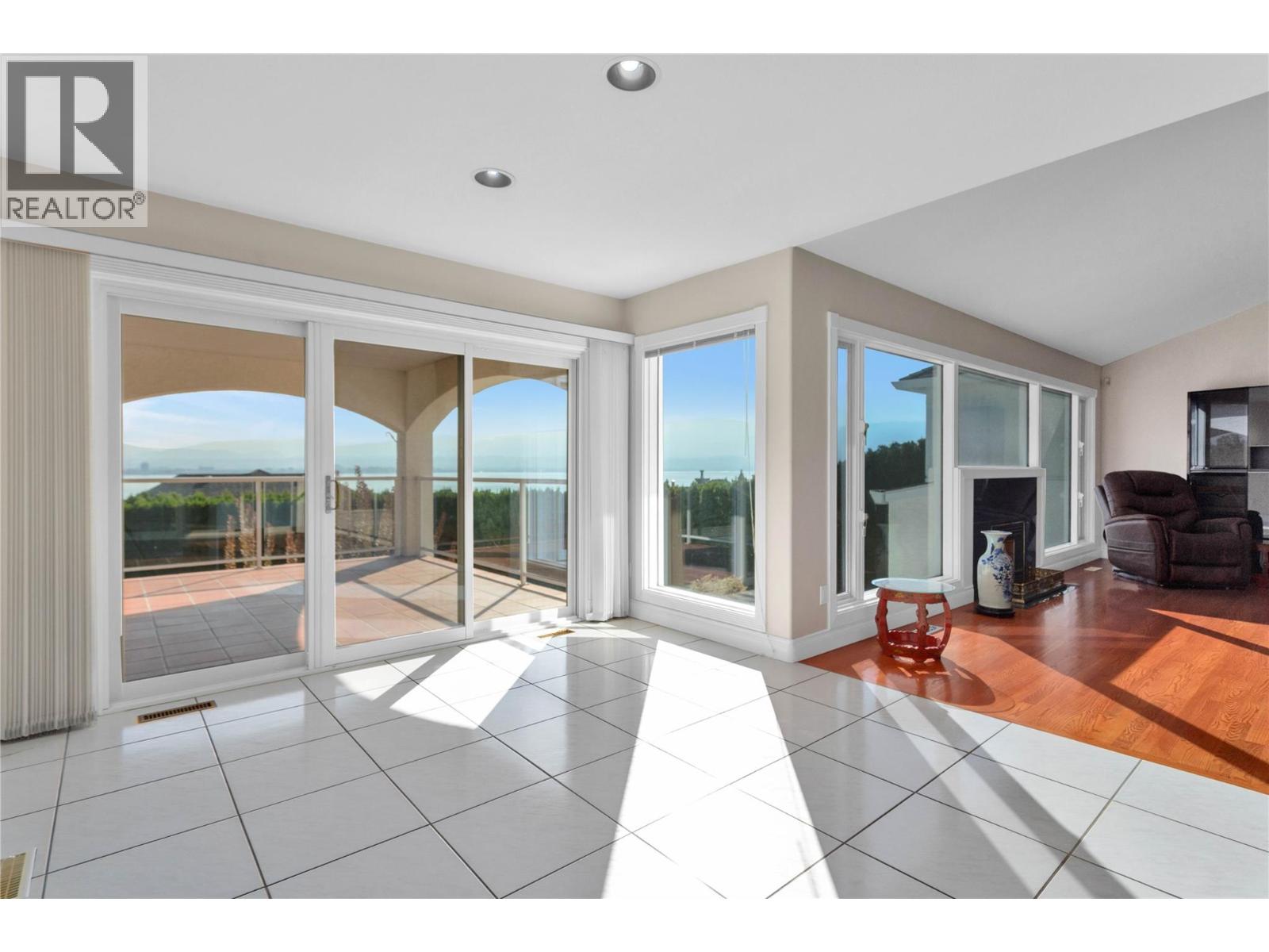 Picture for 2545 Campbell  Road https://www.cirrealty.ca/reb/bc/5/10363525_19.jpg