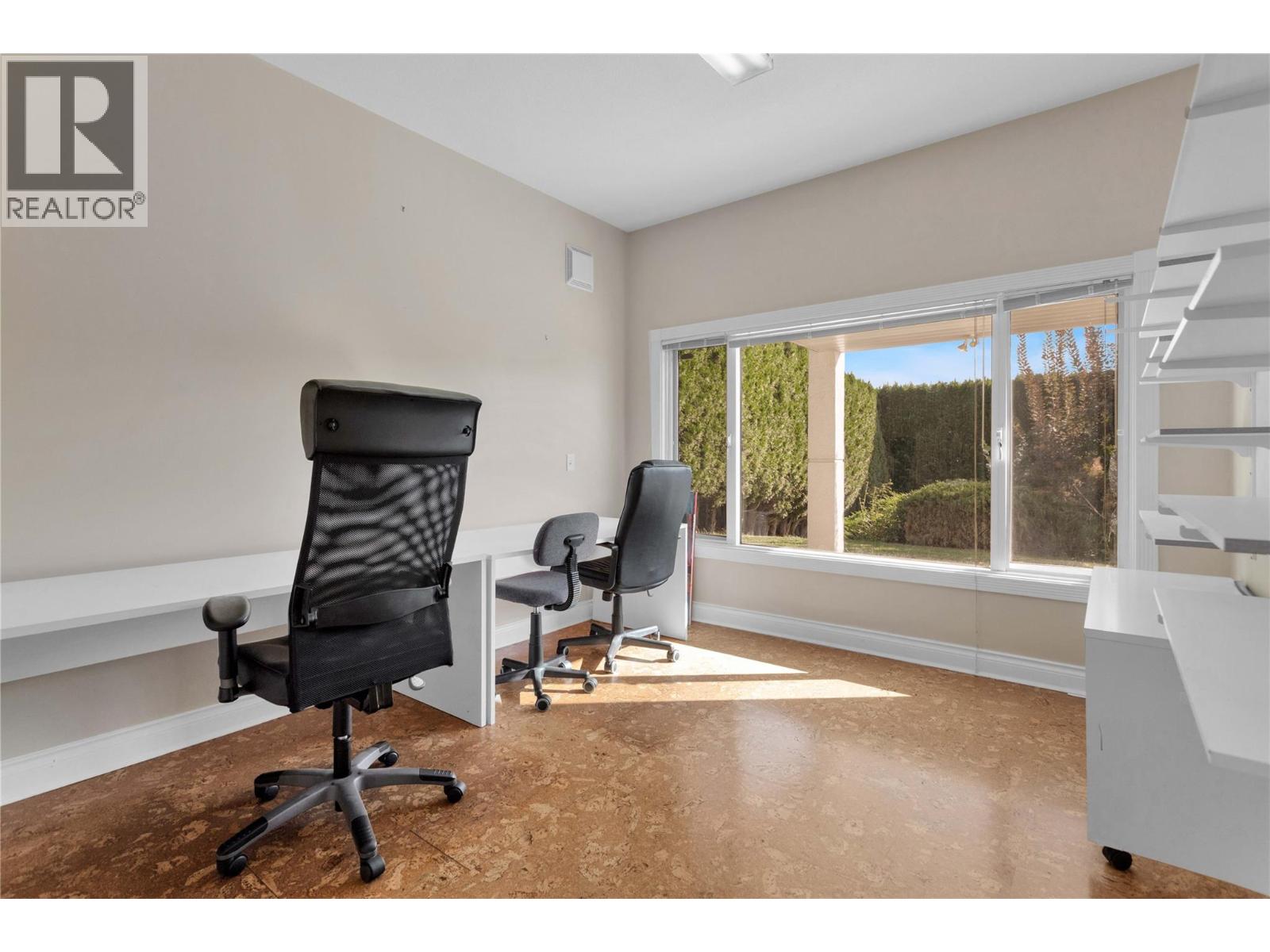 Picture for 2545 Campbell  Road https://www.cirrealty.ca/reb/bc/5/10363525_47.jpg