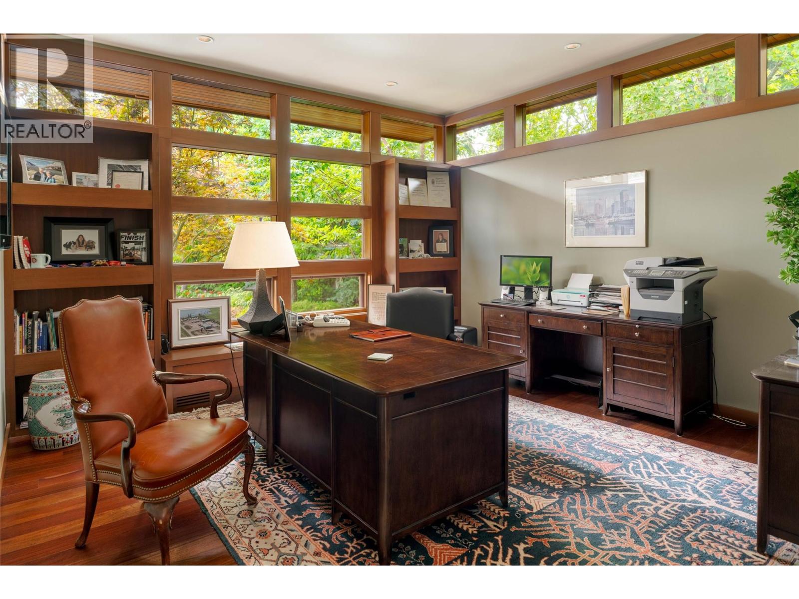 Picture for 704 Barnaby  Road https://www.cirrealty.ca/reb/bc/5/10363565_46.jpg