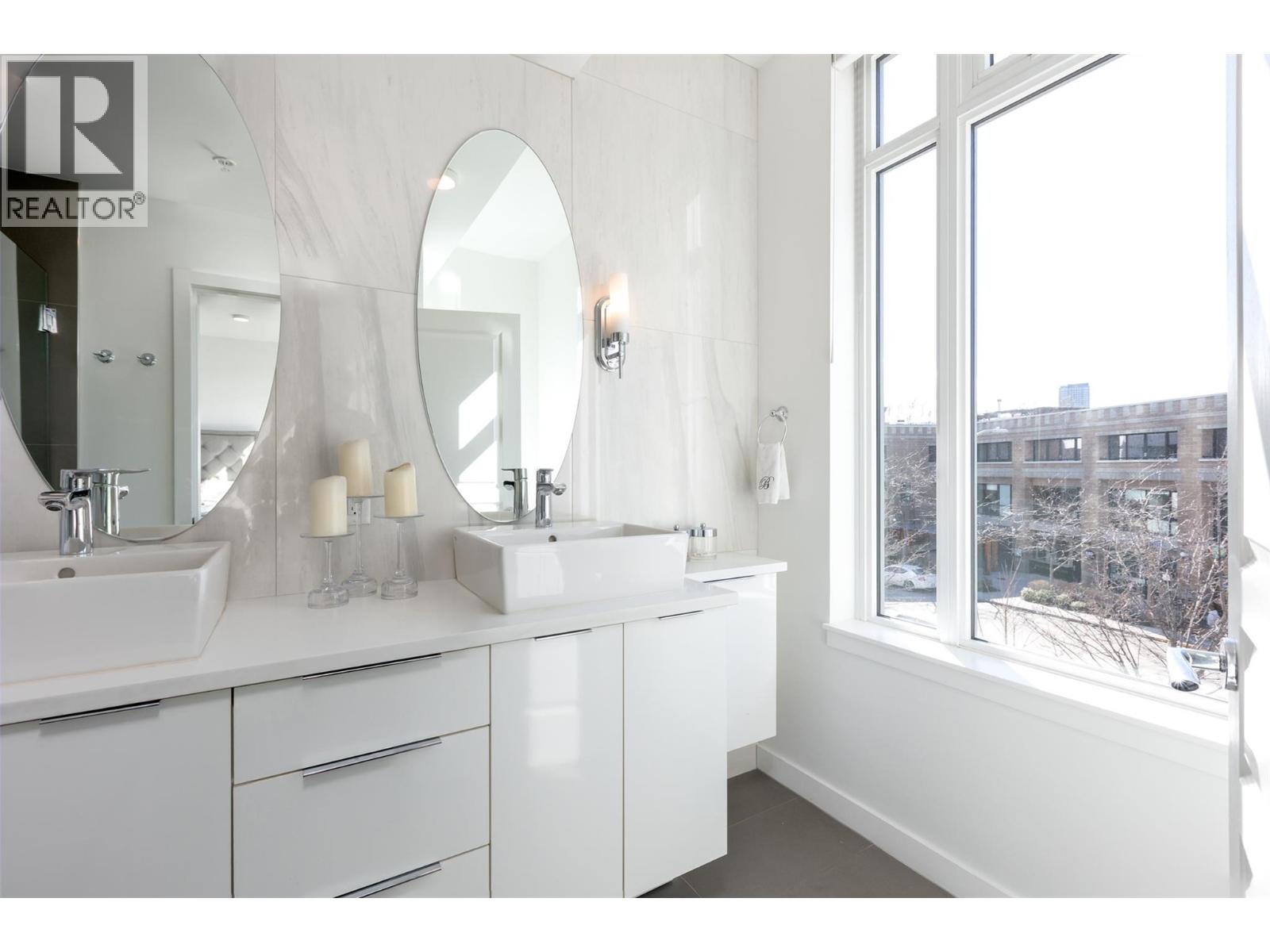 Picture for Unit #103, 1151 Sunset  Drive https://www.cirrealty.ca/reb/bc/5/10363685_33.jpg