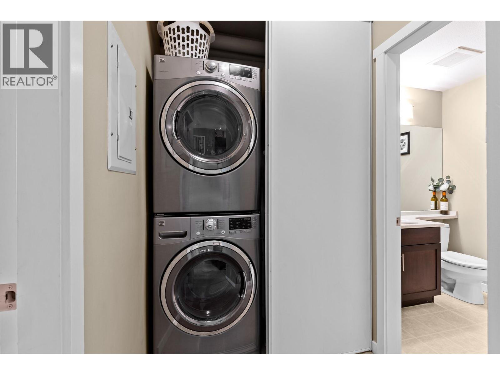 Picture for Unit #209, 1350 Ridgeway  Drive https://www.cirrealty.ca/reb/bc/5/10364155_13.jpg