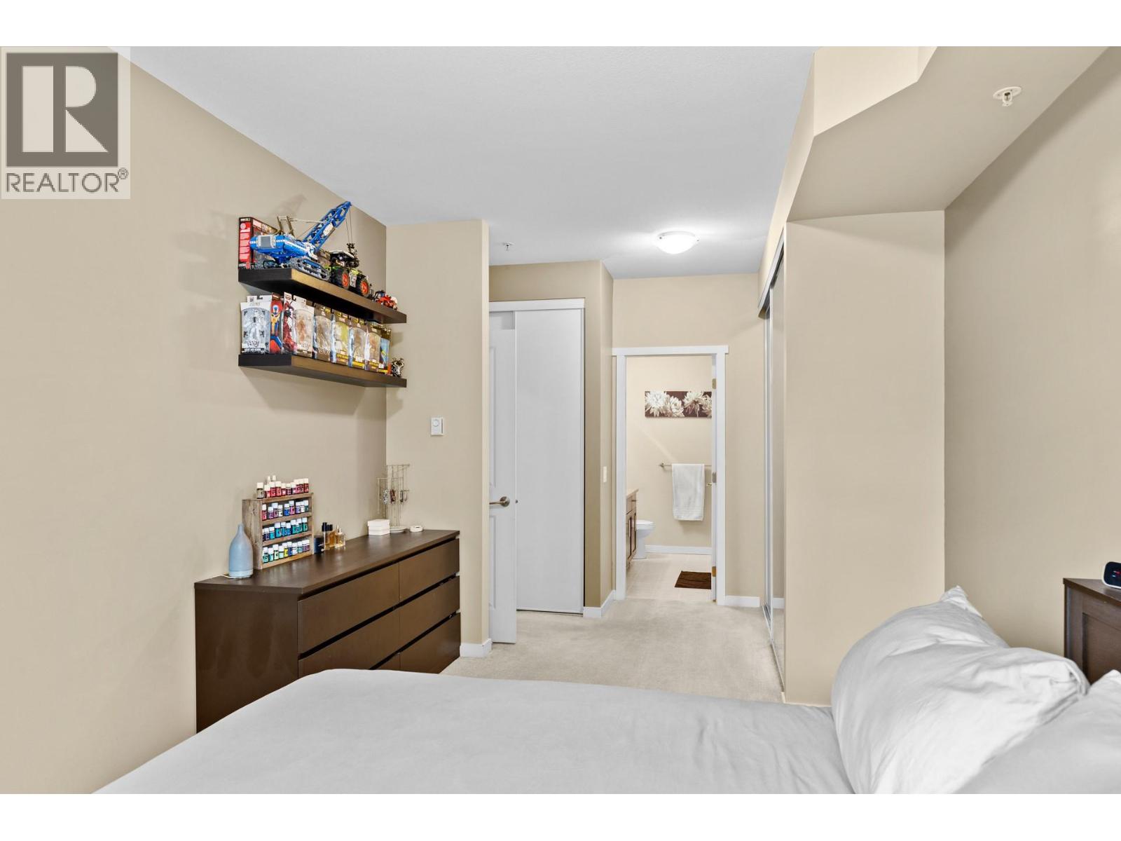 Picture for Unit #209, 1350 Ridgeway  Drive https://www.cirrealty.ca/reb/bc/5/10364155_19.jpg