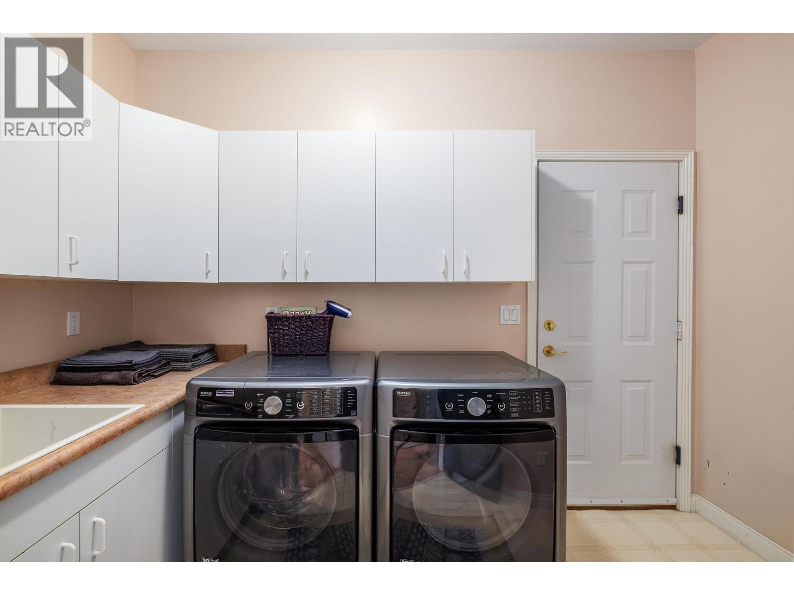 Picture for 1677 Mission Hill  Road https://www.cirrealty.ca/reb/bc/5/10364265_18.jpg
