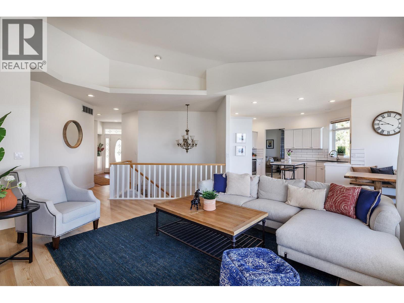 Picture for 1677 Mission Hill  Road https://www.cirrealty.ca/reb/bc/5/10364265_8.jpg