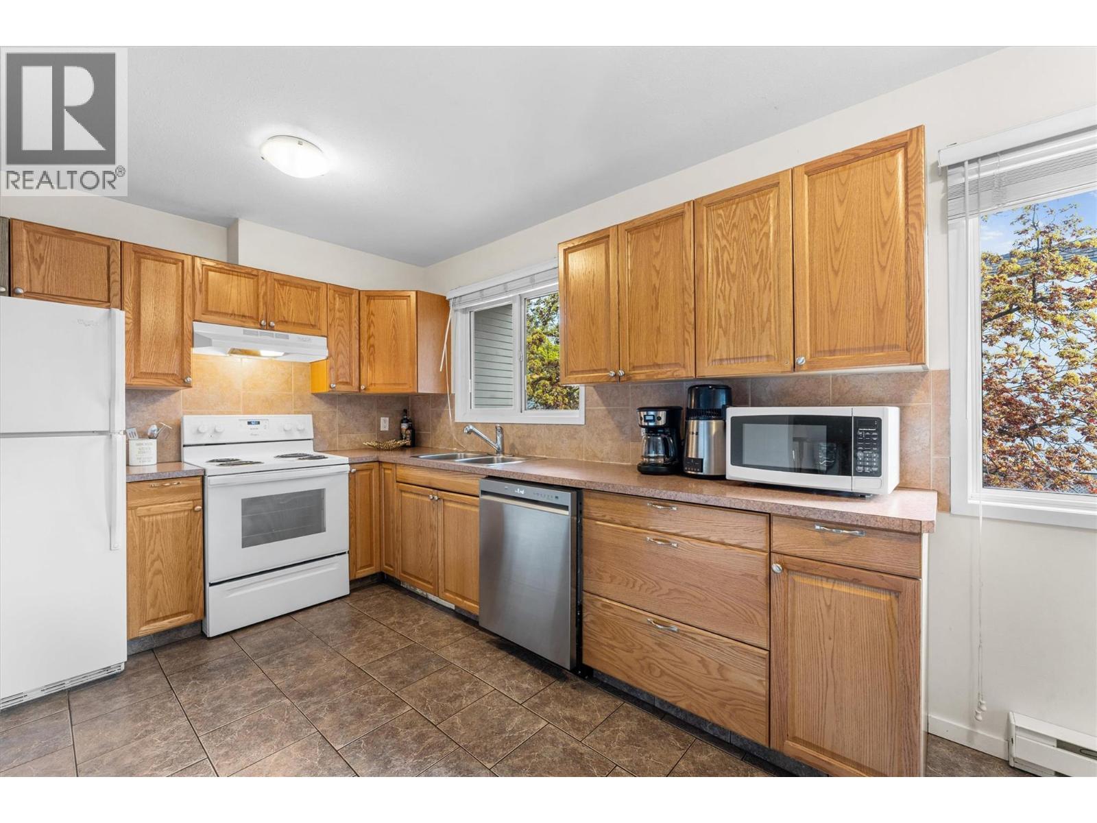 Picture for Unit #22, 1985 Burtch  Road