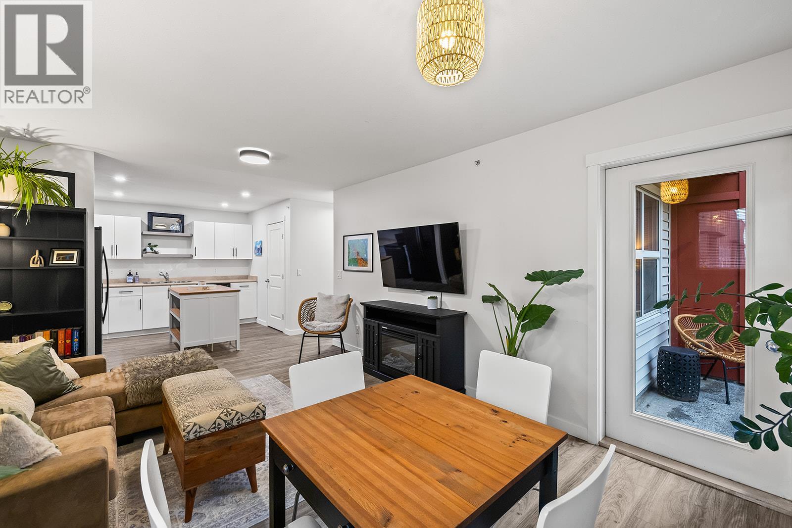 Picture for Unit #314, 1481 Glenmore  RoadN https://www.cirrealty.ca/reb/bc/5/10364405_10.jpg