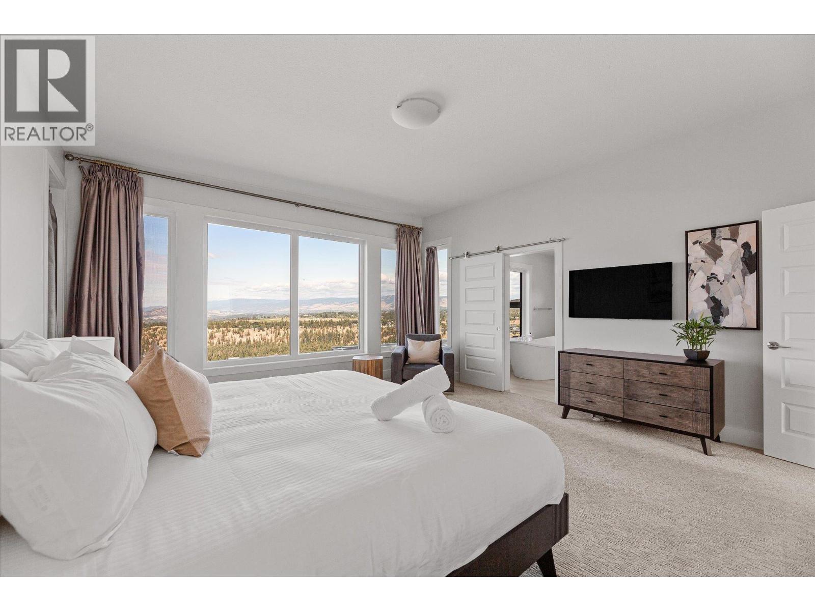 Picture for 980 Ledgeview  Court https://www.cirrealty.ca/reb/bc/5/10364435_37.jpg