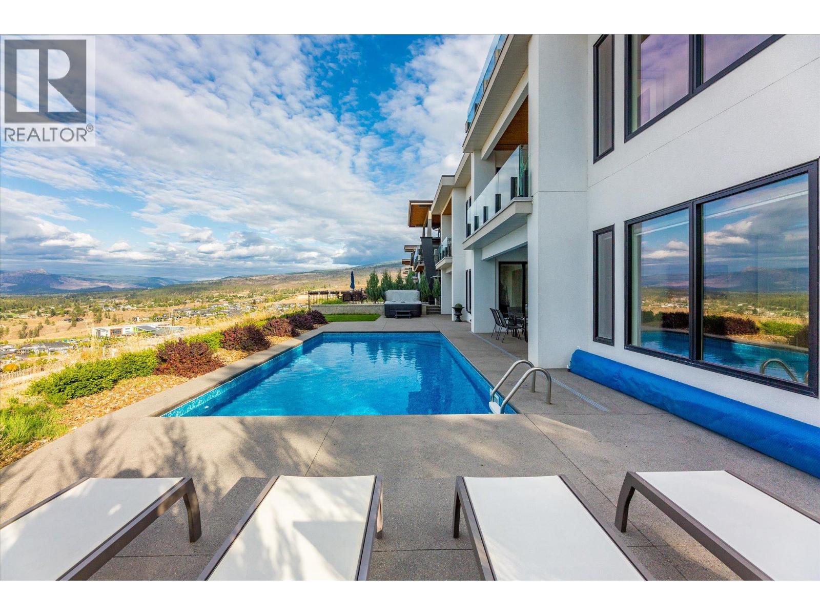 Picture for 980 Ledgeview  Court https://www.cirrealty.ca/reb/bc/5/10364435_50.jpg