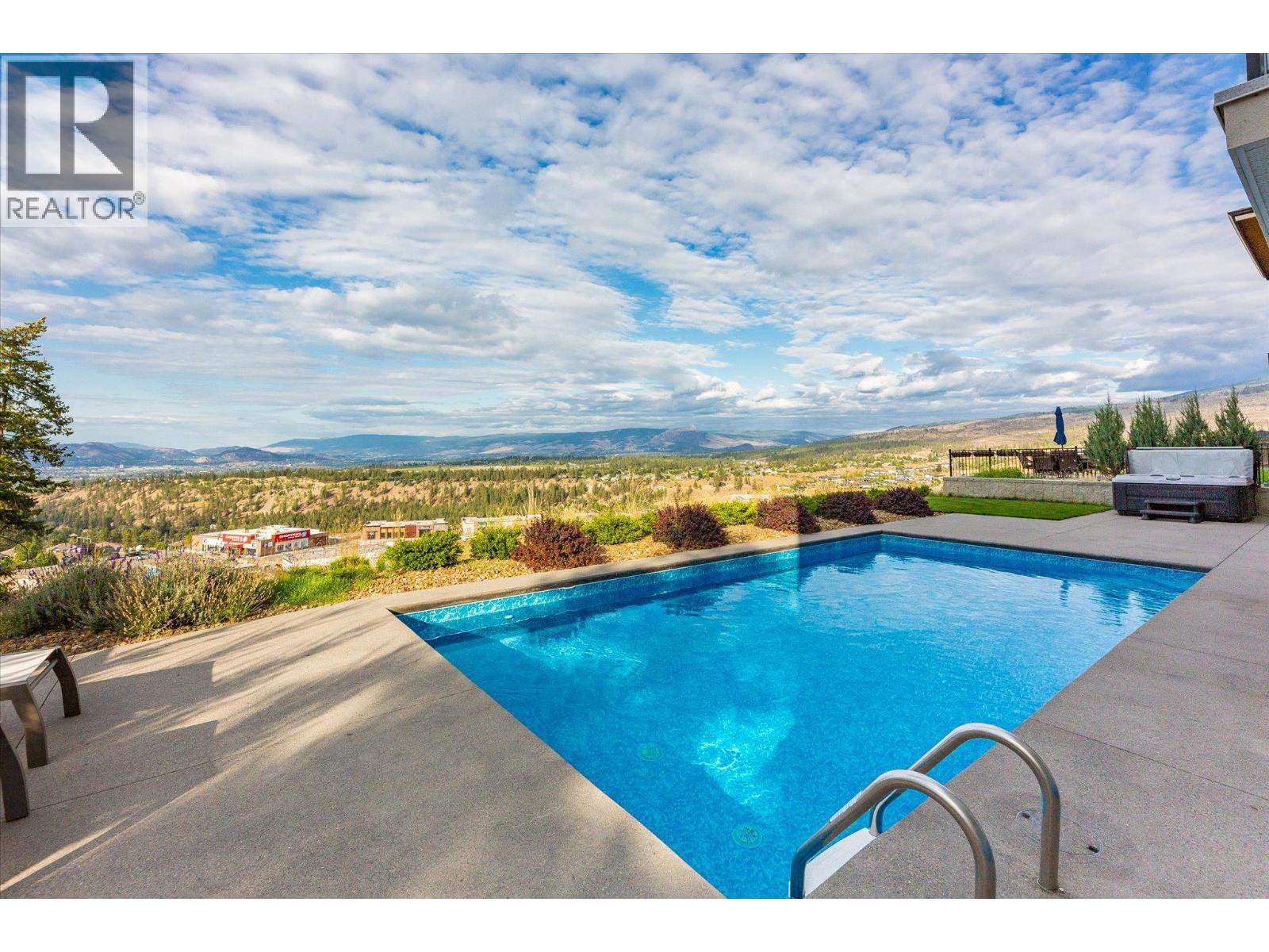 Picture for 980 Ledgeview  Court https://www.cirrealty.ca/reb/bc/5/10364435_51.jpg