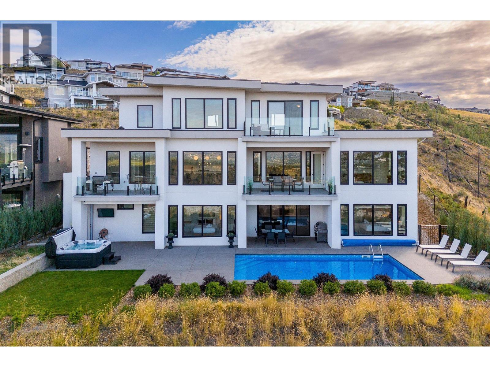 Picture for 980 Ledgeview  Court https://www.cirrealty.ca/reb/bc/5/10364435_68.jpg