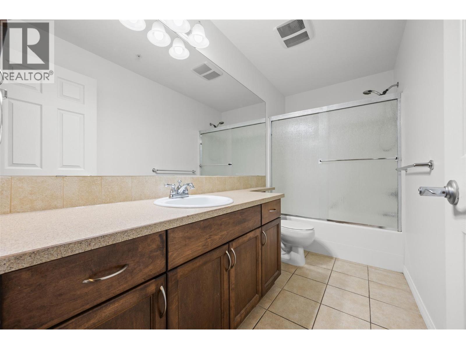 Picture for Unit #109, 1007 Harvey  Avenue https://www.cirrealty.ca/reb/bc/5/10364555_14.jpg