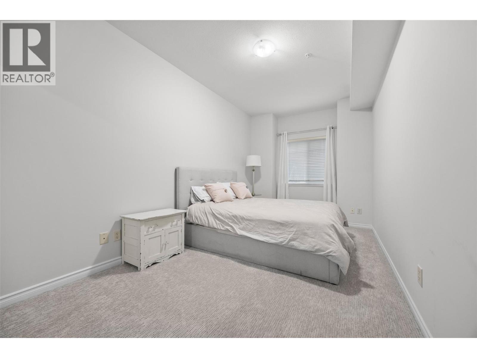 Picture for Unit #109, 1007 Harvey  Avenue https://www.cirrealty.ca/reb/bc/5/10364555_15.jpg