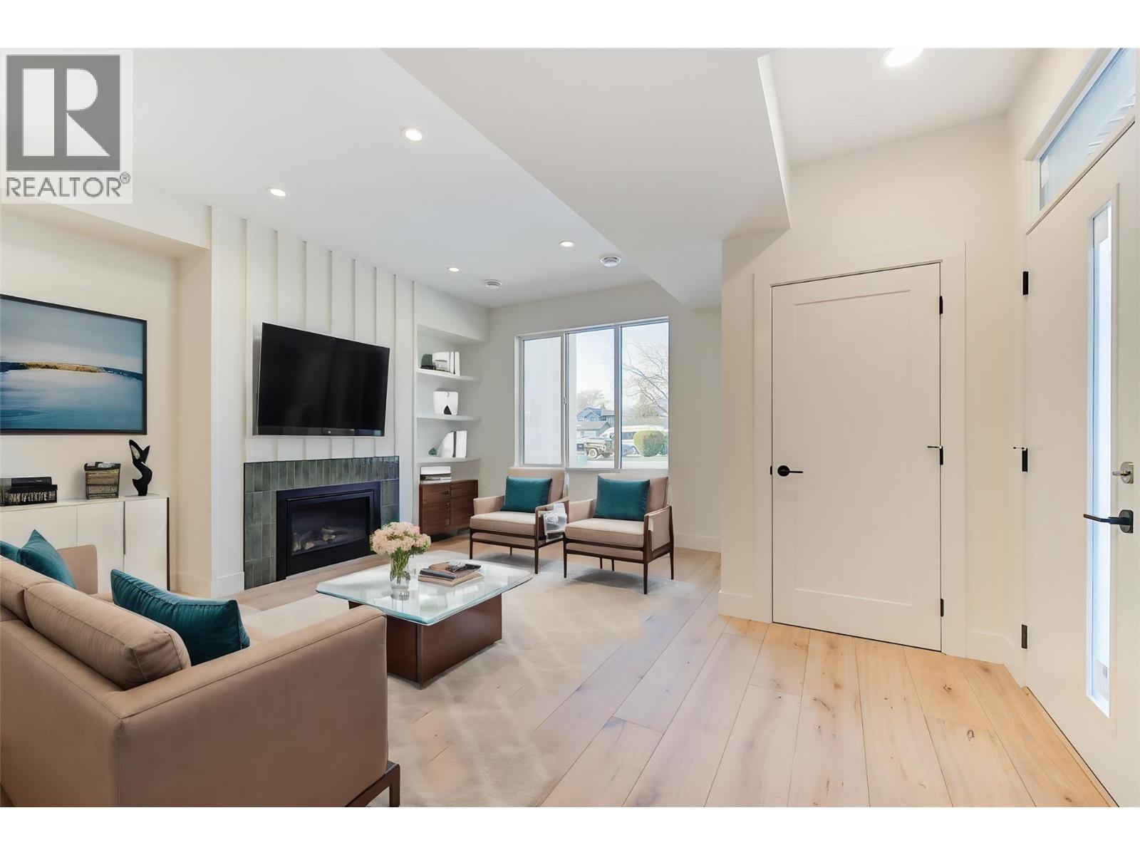 Picture for 857 Kinnear  Court