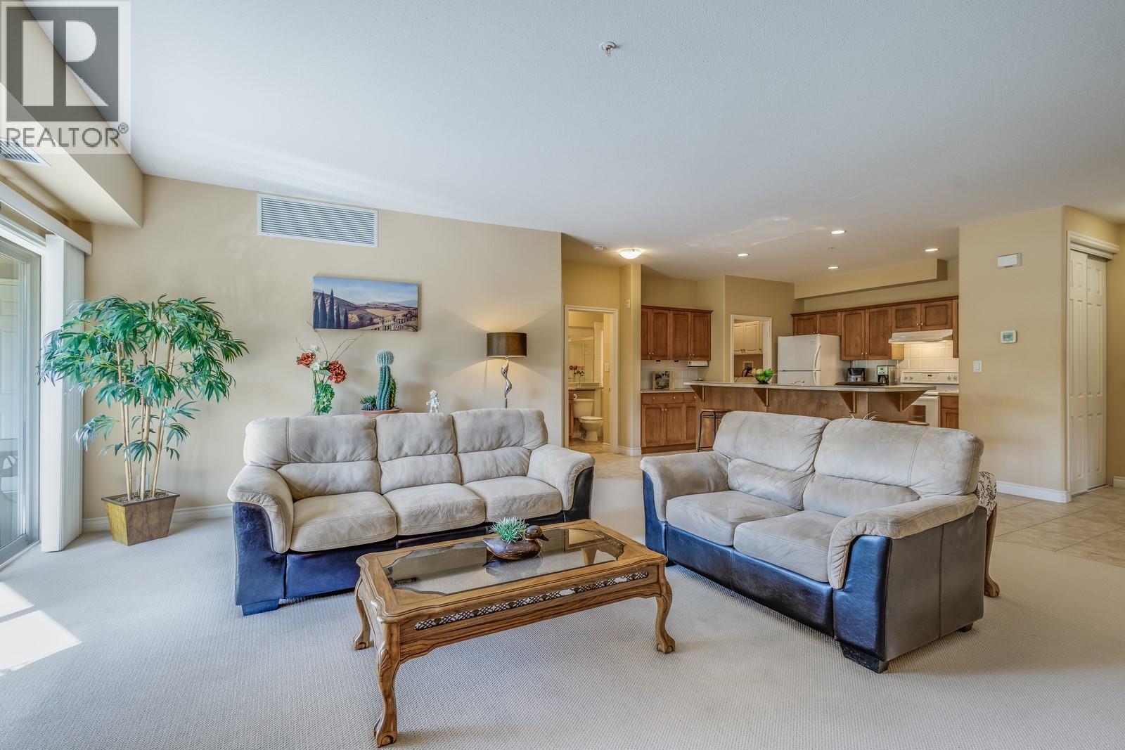 Picture for Unit #306, 1961 Durnin  Road https://www.cirrealty.ca/reb/bc/5/10364685_10.jpg