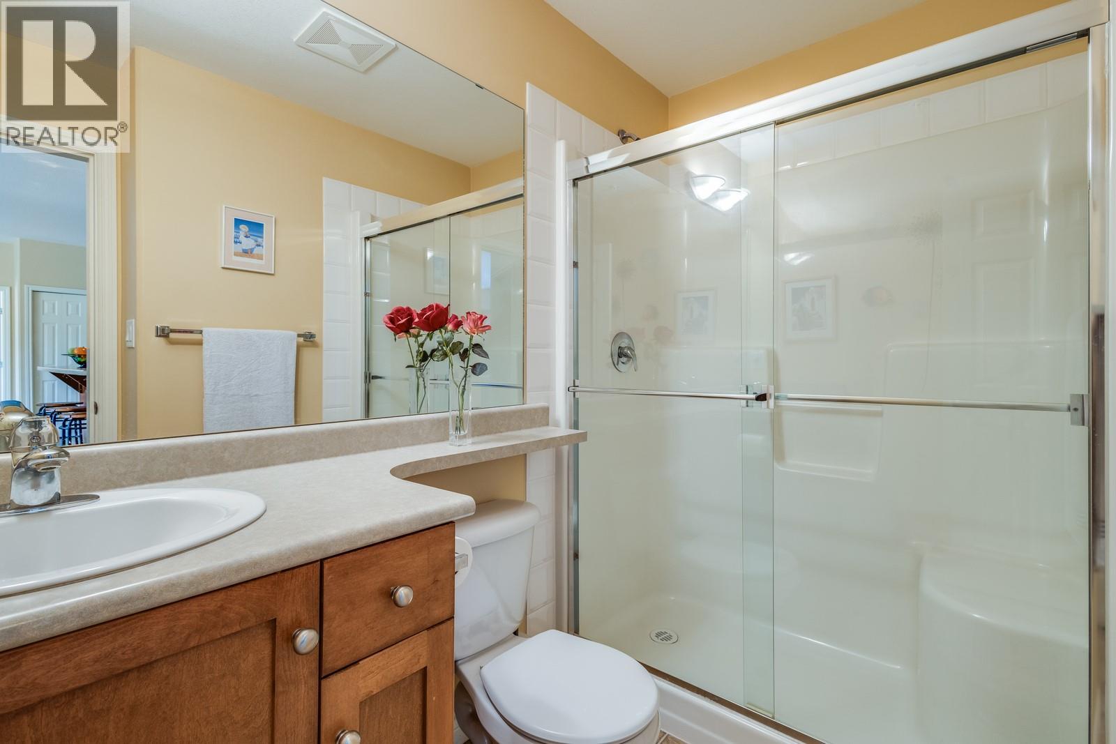 Picture for Unit #306, 1961 Durnin  Road https://www.cirrealty.ca/reb/bc/5/10364685_24.jpg