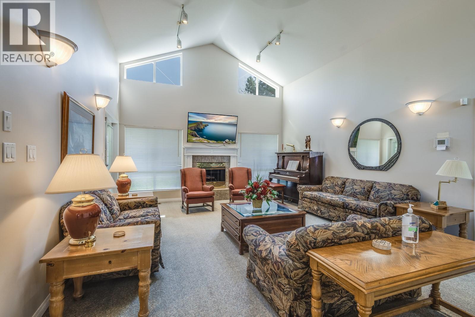 Picture for Unit #306, 1961 Durnin  Road https://www.cirrealty.ca/reb/bc/5/10364685_30.jpg