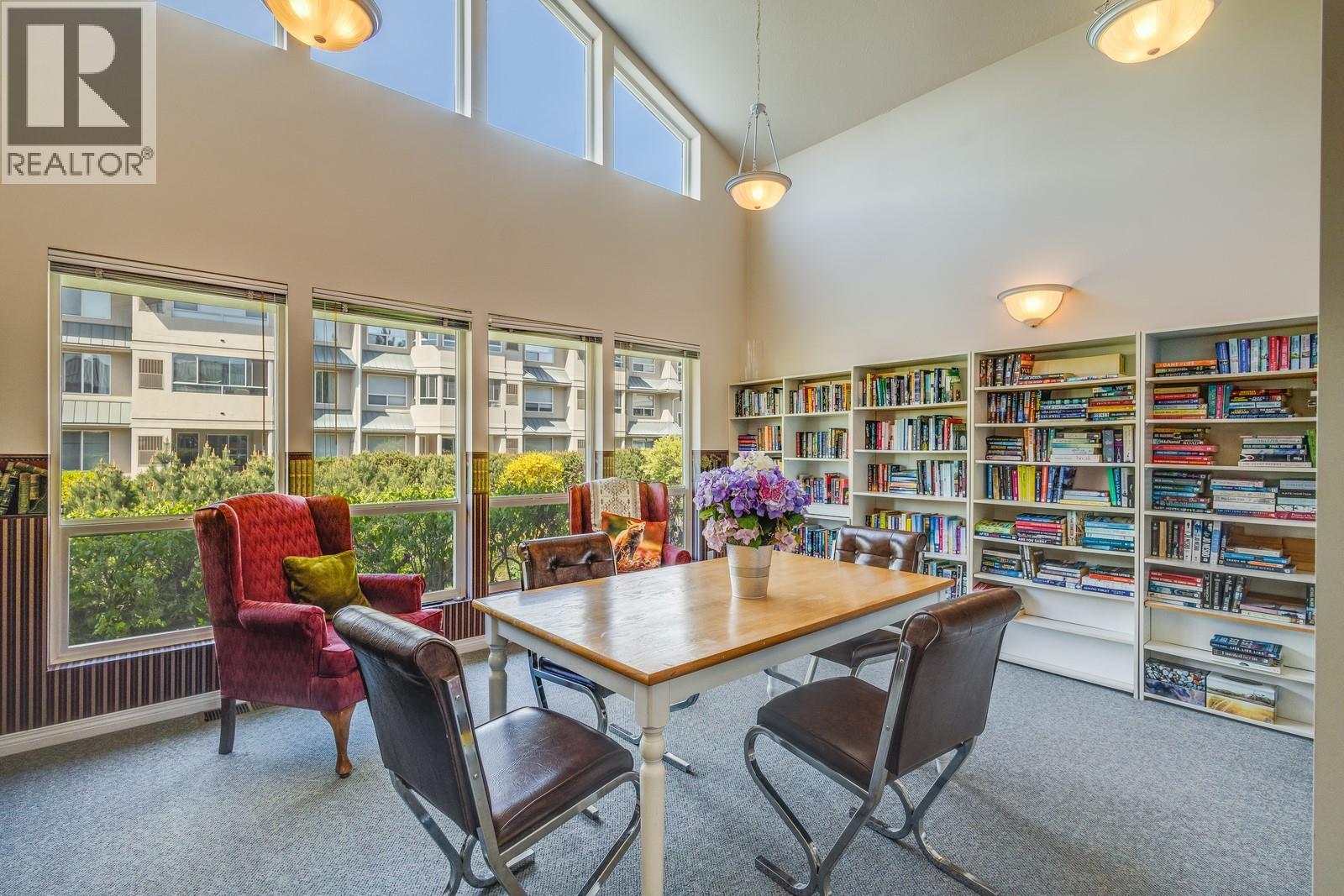 Picture for Unit #306, 1961 Durnin  Road https://www.cirrealty.ca/reb/bc/5/10364685_31.jpg