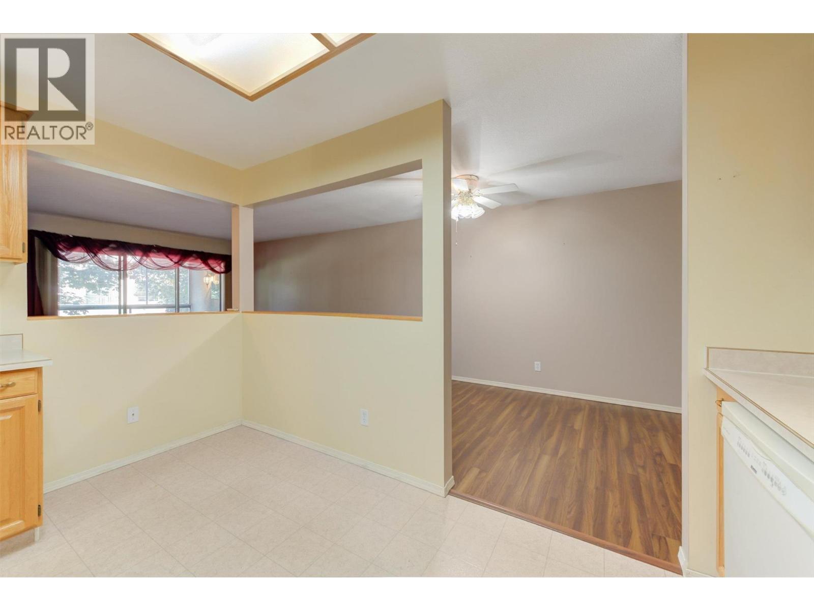 Picture for Unit #203, 200 Hollywood  RoadN https://www.cirrealty.ca/reb/bc/5/10364695_12.jpg