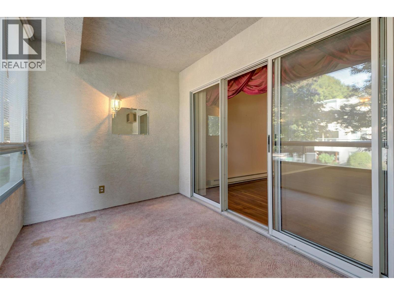 Picture for Unit #203, 200 Hollywood  RoadN https://www.cirrealty.ca/reb/bc/5/10364695_18.jpg